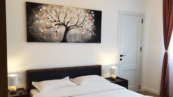 Ferros/tábuas de passar roupa, Wi-Fi, roupa de cama