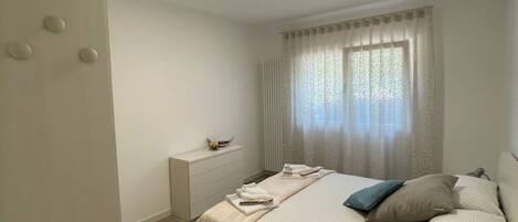 Ferro/asse da stiro, Wi-Fi, lenzuola