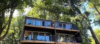 Delightful apartment with AC in charming Lake Oswego