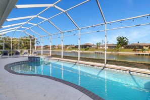 Exterior - 207 SE 17th St (Cape Coral)