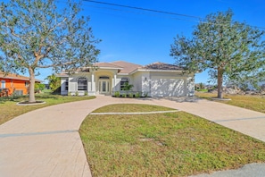 Exterior - 207 SE 17th St (Cape Coral)
