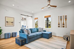 House (4 Bedrooms) | Interior - Beaches and Cream 210 DEW (Port Aransas)