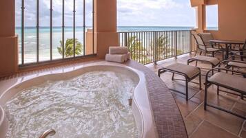 Villa Premium, 2 habitaciones, vista al océano, frente al océano | Balcón