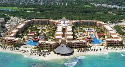 The Royal Haciendas All Suites Resort