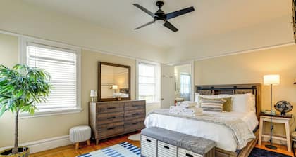 Pet-Friendly Condo < 2 Mi to Alameda Beach!