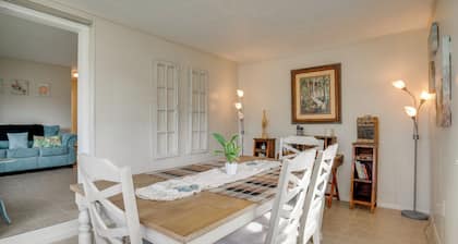 Relax in Hot Tub, Walk to Springs: North Port Home