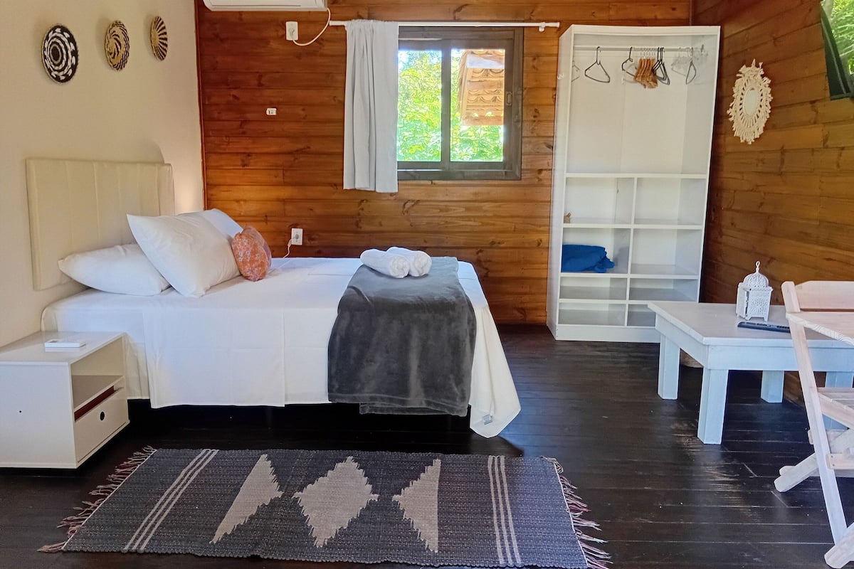 Apartemen Basic | 1 kamar tidur dan Wi-Fi gratis