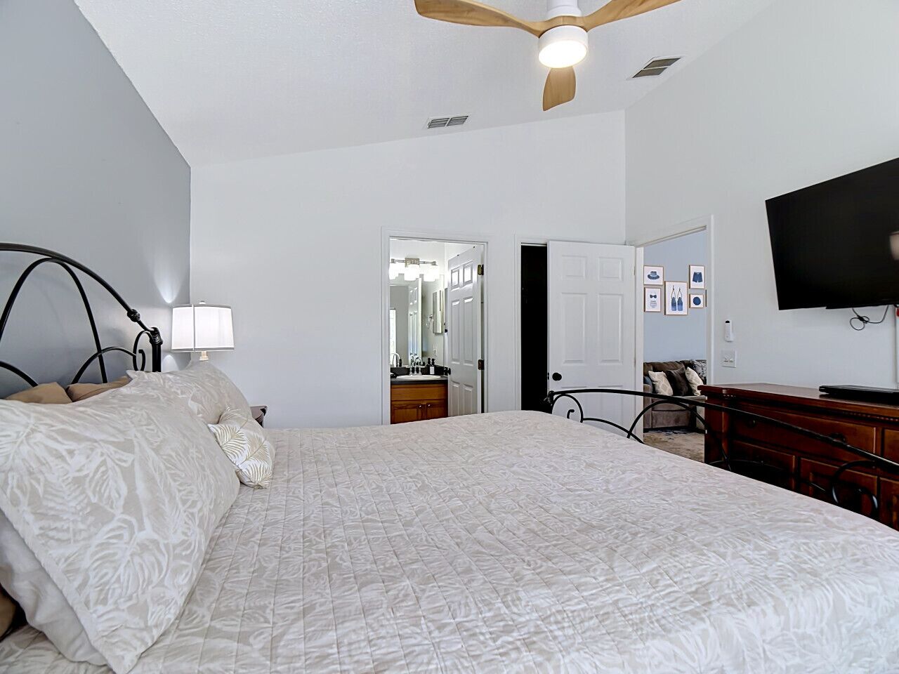 3 Schlafzimmer, Bügeleisen/Bügelbrett, WLAN, Bettwäsche
