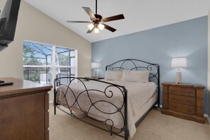 Een strijkplank/strijkijzer, wifi, beddengoed