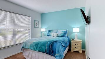 3 bedrooms, iron/ironing board, WiFi, bed sheets