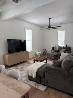 تلفزيون ذكي، كُتُب