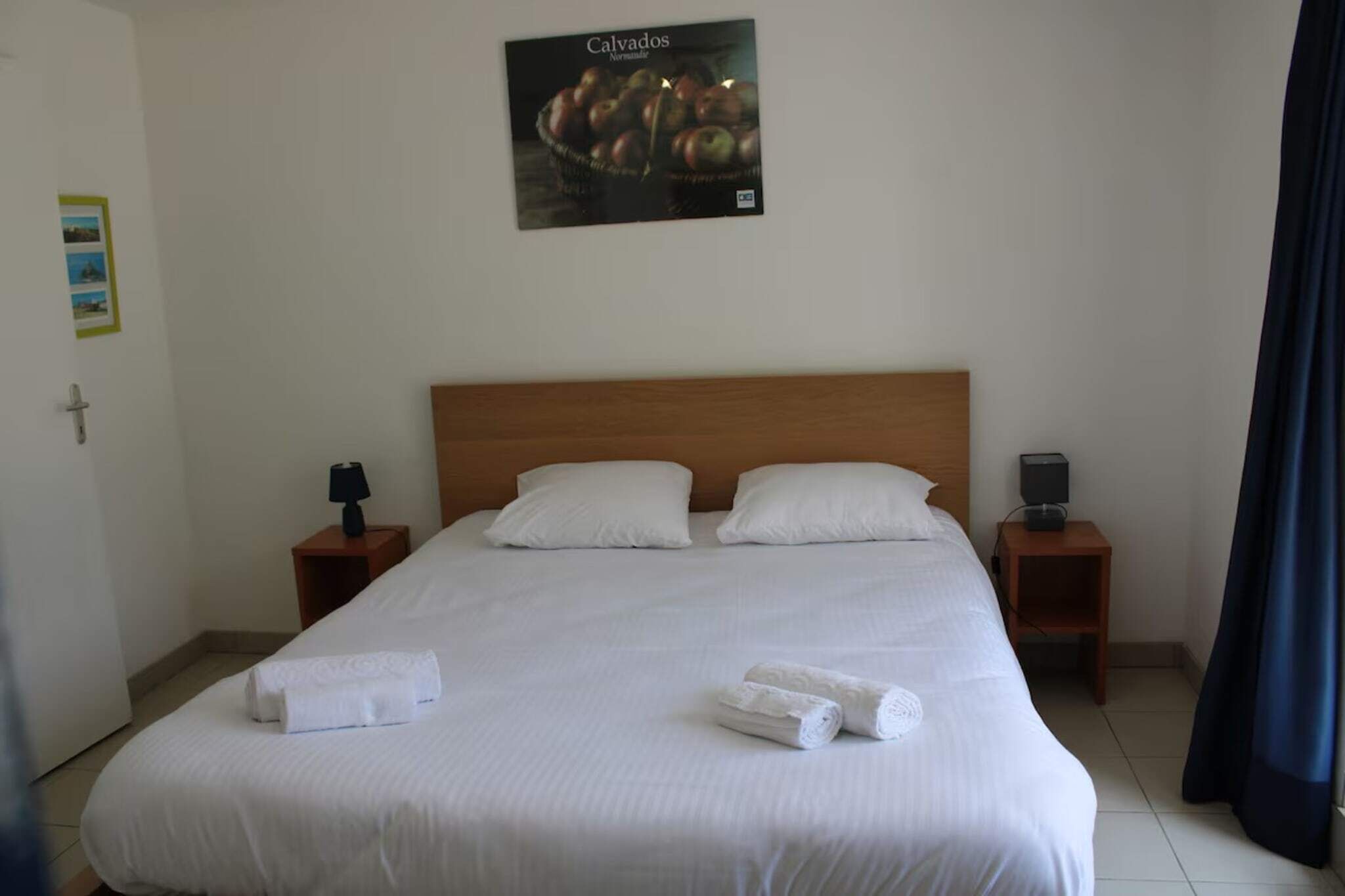 4 bedrooms, desk, iron/ironing board, free WiFi