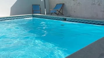 15 buitenzwembaden, parasols voor strand/zwembad