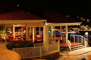Poolside views, serves breakfast, lunch and brunch - Bluebeard's Castle Resort (Charlotte Amalie)