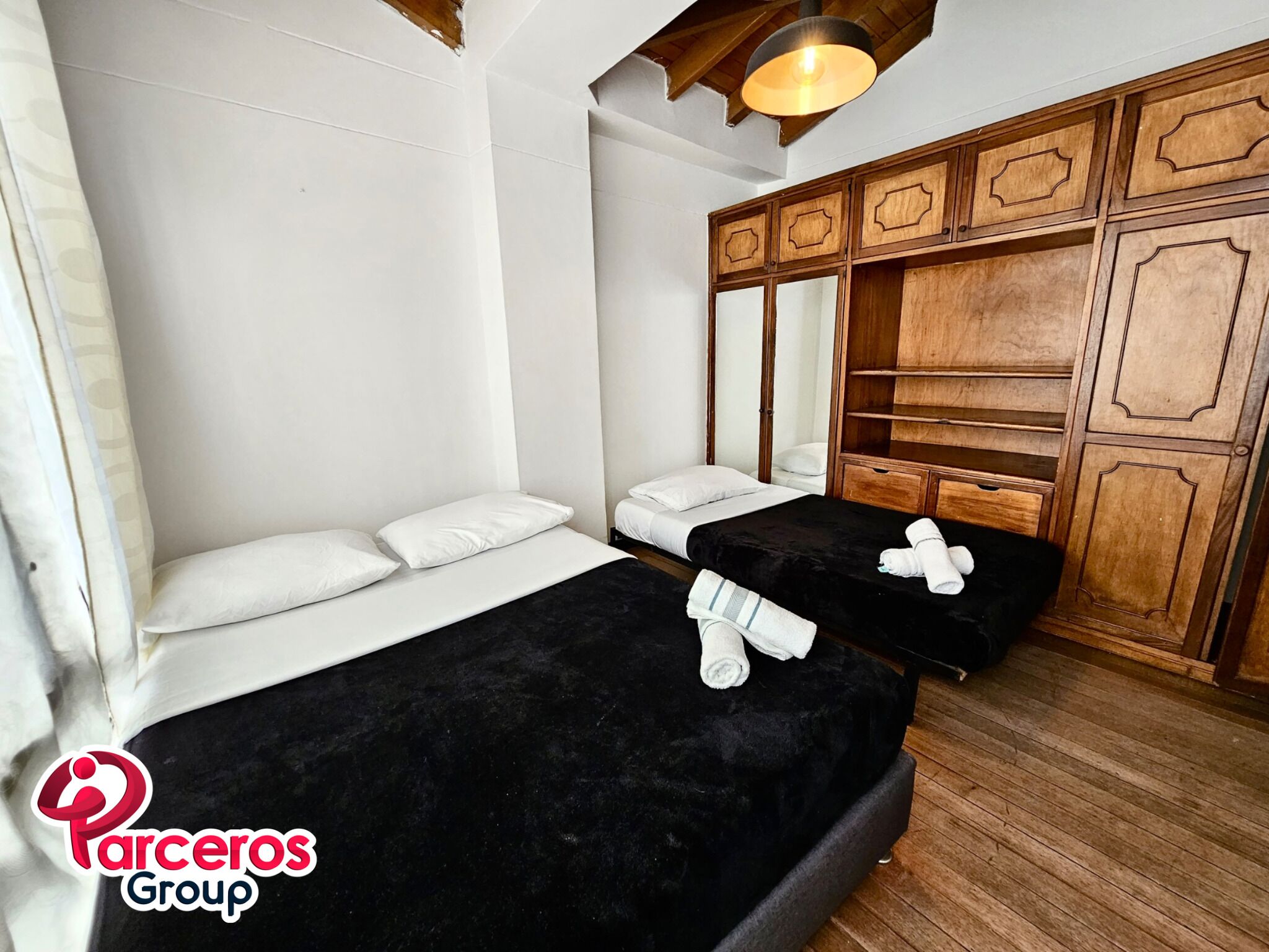 4 soverom, strykejern/-brett, wi-fi (inkludert) og sengetøy