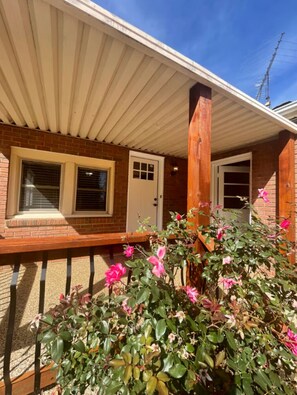 Exterior detail - Enjoy your stay at the cozy Vintage Rose Farmhouse located in Taylorsville, NC. (Taylorsville)