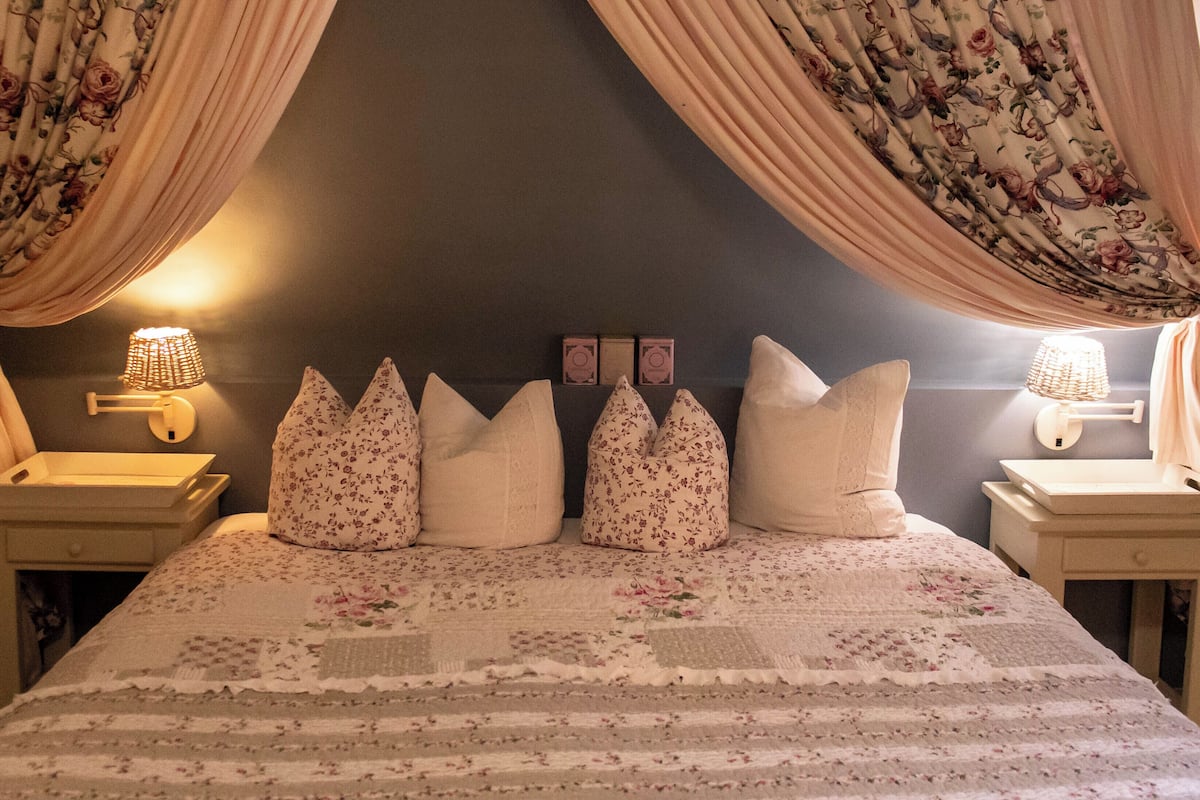 Classic Room | Free WiFi