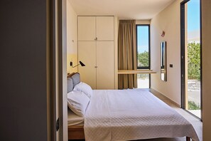 2 عدّة غرف نوم ومكتب ومكواة/لوح كي وواي فاي مجانًا