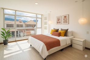 3 habitaciones, tabla de planchar con plancha, wifi y ropa de cama