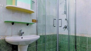อพาร์ทเมนท์, 1 ห้องนอน, วิวเมือง | ห้องน้ำ