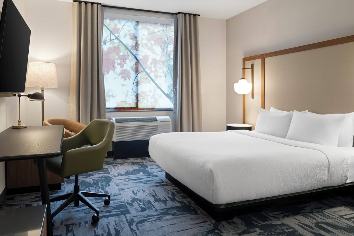 Cofres nos quartos, Wi-Fi de cortesia, roupa de cama