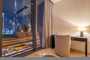 Room - Spacious Studio in Business Bay w Burj View (Dubai)
