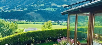 Peace, relaxation, nature, families, couples, workation - in the LITTLE HIDEAWAY zillertal