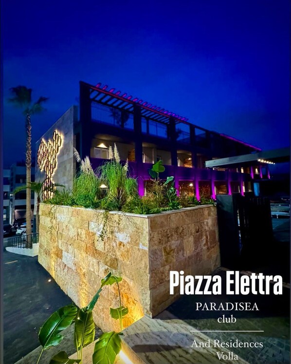 Front of property - Paradisea club and residences (Volla)