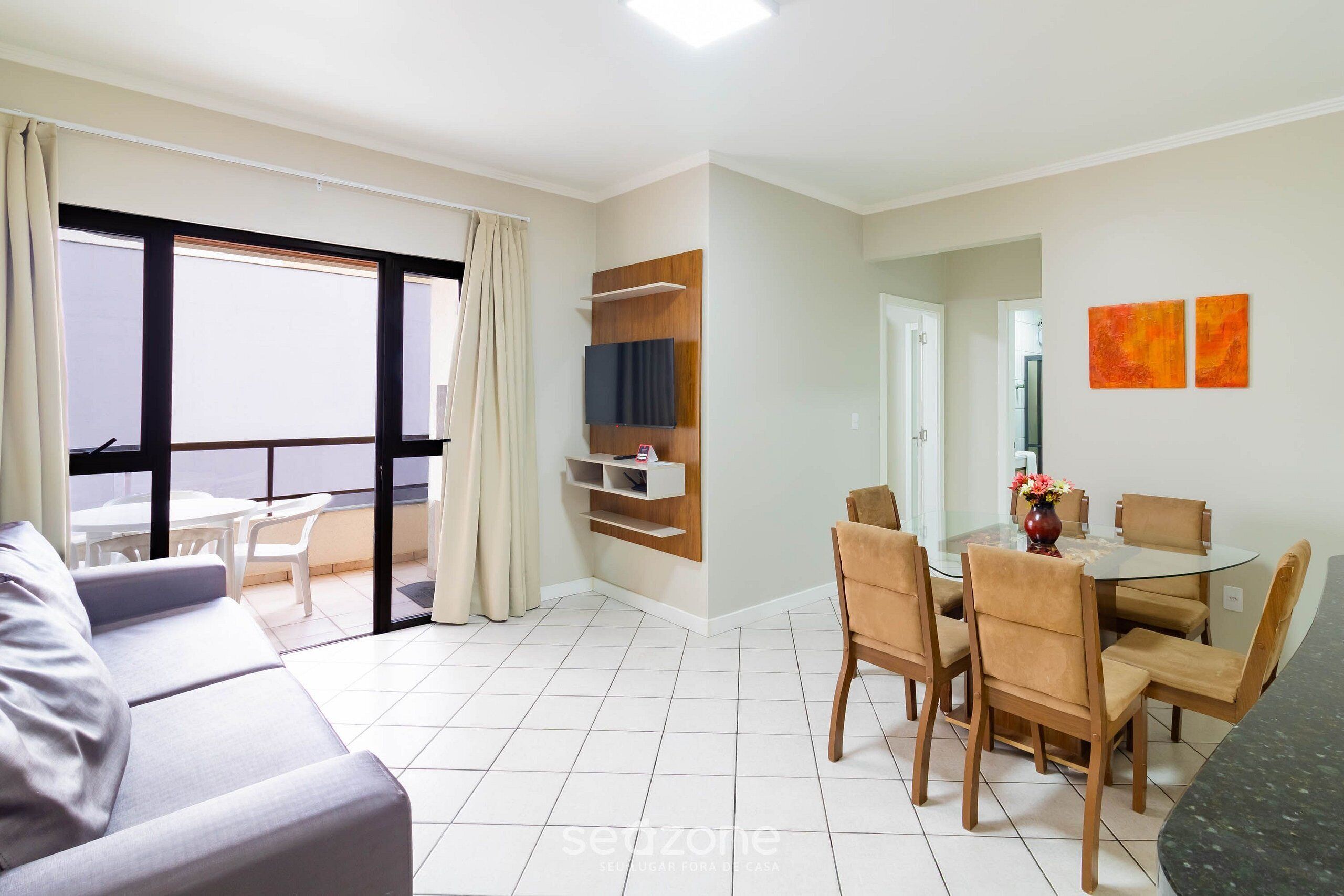 Basic Apartment | Living area