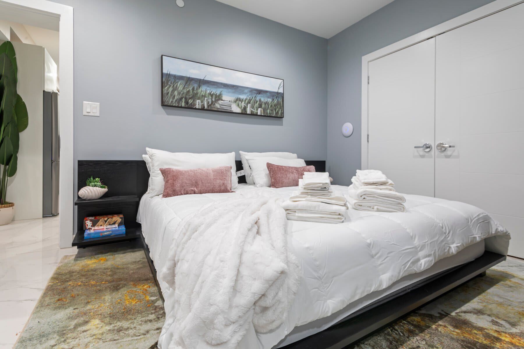 1 habitación, tabla de planchar con plancha, wifi y ropa de cama 