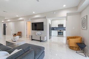 TV, offices - Ammos Luxury Living-  Zakinthos Suite (Ventnor City)