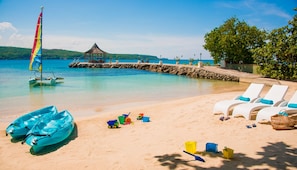 Villa | 9 bedrooms - Sundown on the Beach (Discovery Bay)