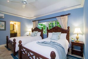 Villa | 9 bedrooms - Sundown on the Beach (Discovery Bay)