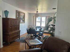 تناول الطعام