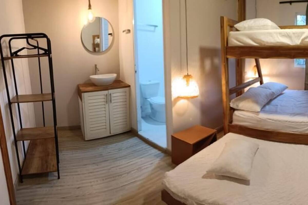 Quadruple Room | Cadar katil 