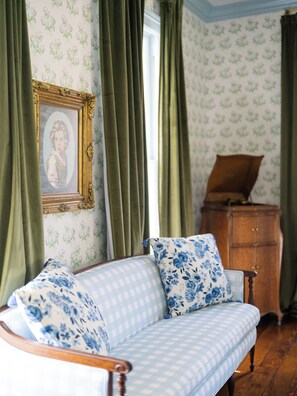 Interior - The Bingham Estate (McKinney)