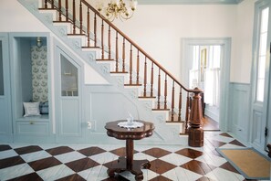 Interior - The Bingham Estate (McKinney)