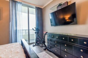 Apartment, 2 Queen-Betten, Poolzugang, Meerblick (Ocean Club 1506)