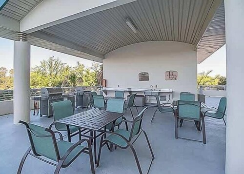 Beautiful 15th Floor 2 Bedroom, 2 Bath Condo at The Ocean Club!