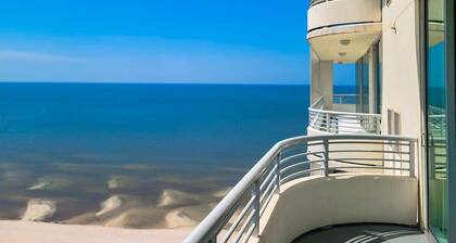 Beautiful 15th Floor 2 Bedroom, 2 Bath Condo at The Ocean Club!