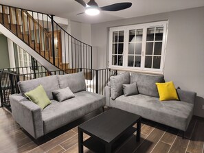 TV - Family cottage with spa. Peace and nature in Pévy (Pévy)