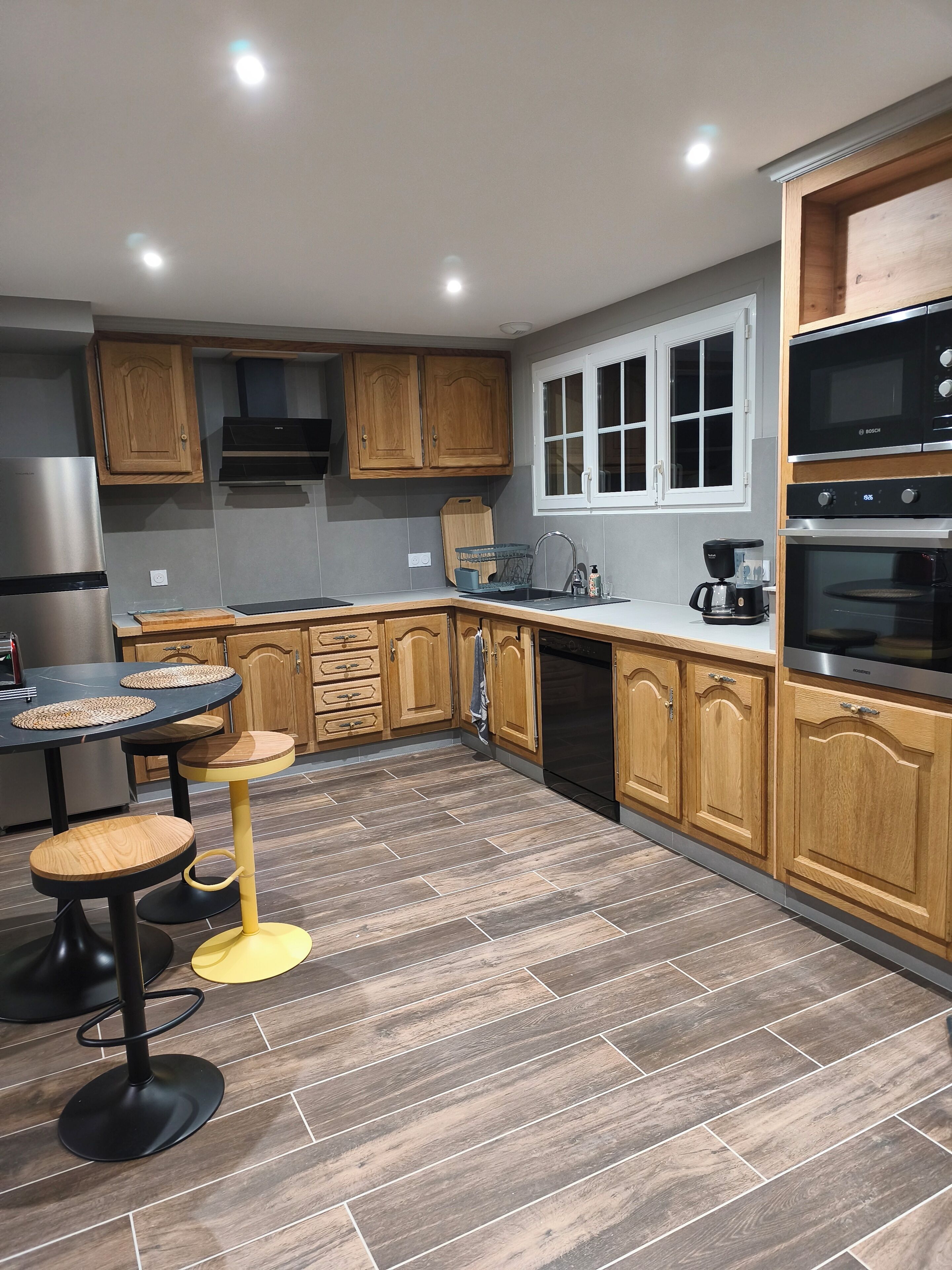 Mikrowelle, Ofen, Herdplatte, Geschirrspüler