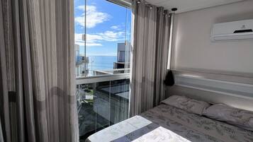 Apartment | Blackout drapes, iron/ironing board, free WiFi