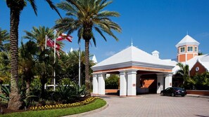 المنشأة من الخارج