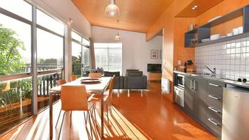 Casa de lujo, 2 habitaciones, vista al jardín | Servicio a la habitación