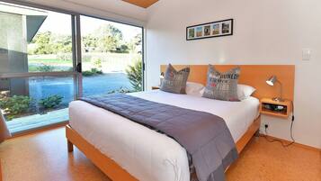 Luxury House, 2 Bedrooms, Garden View