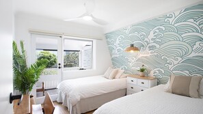 5 bedrooms, desk, iron/ironing board, free WiFi