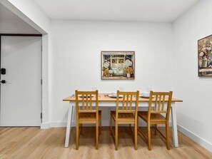 تناول الطعام