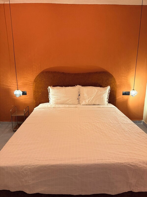 2 bedrooms, bed sheets