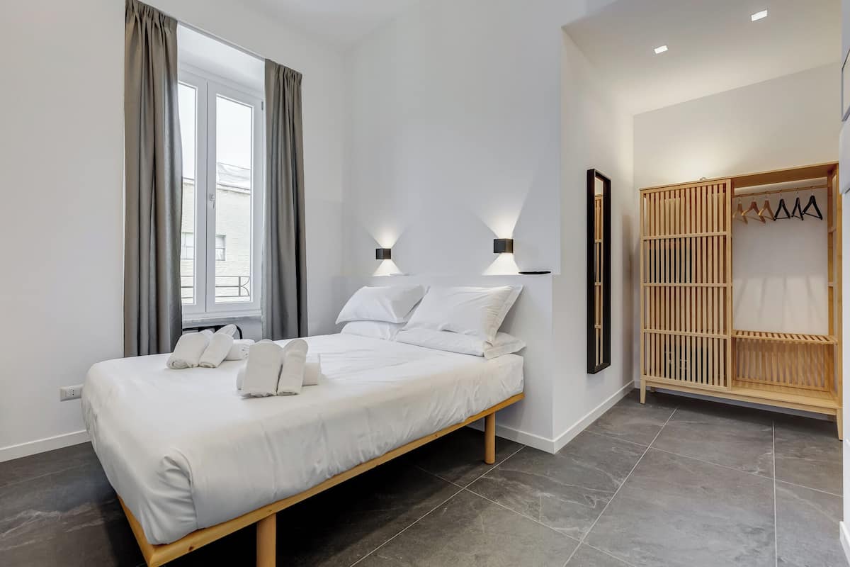 Deluxe Double Room | In-room safe, desk, laptop workspace, blackout drapes